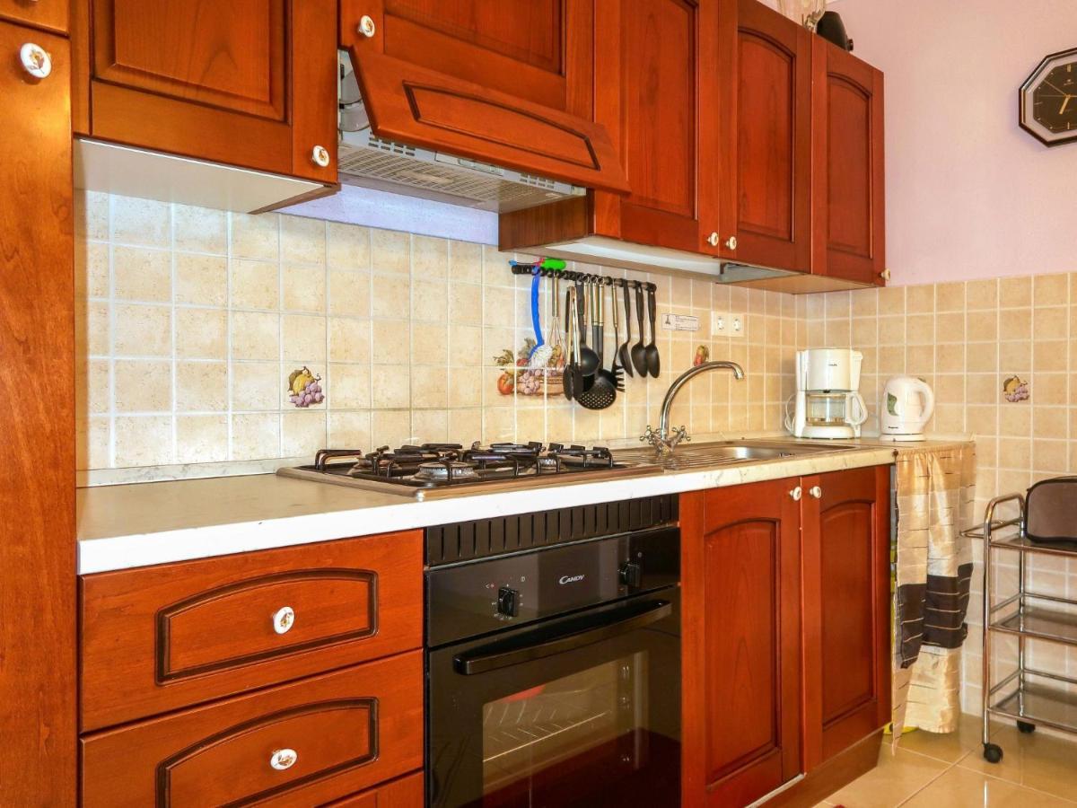 Apartment Dilly - Krk116 By Interhome *